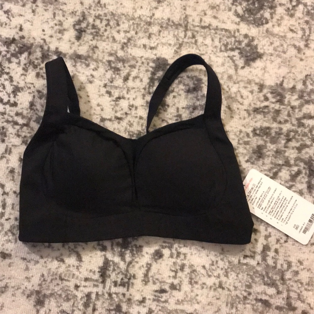 Ta Ta Tamer III/ sports bra